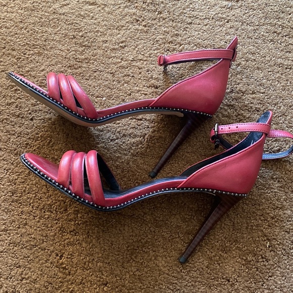 Women's Coach Burgundy Heels Size: 7B - Picture 6 of 13